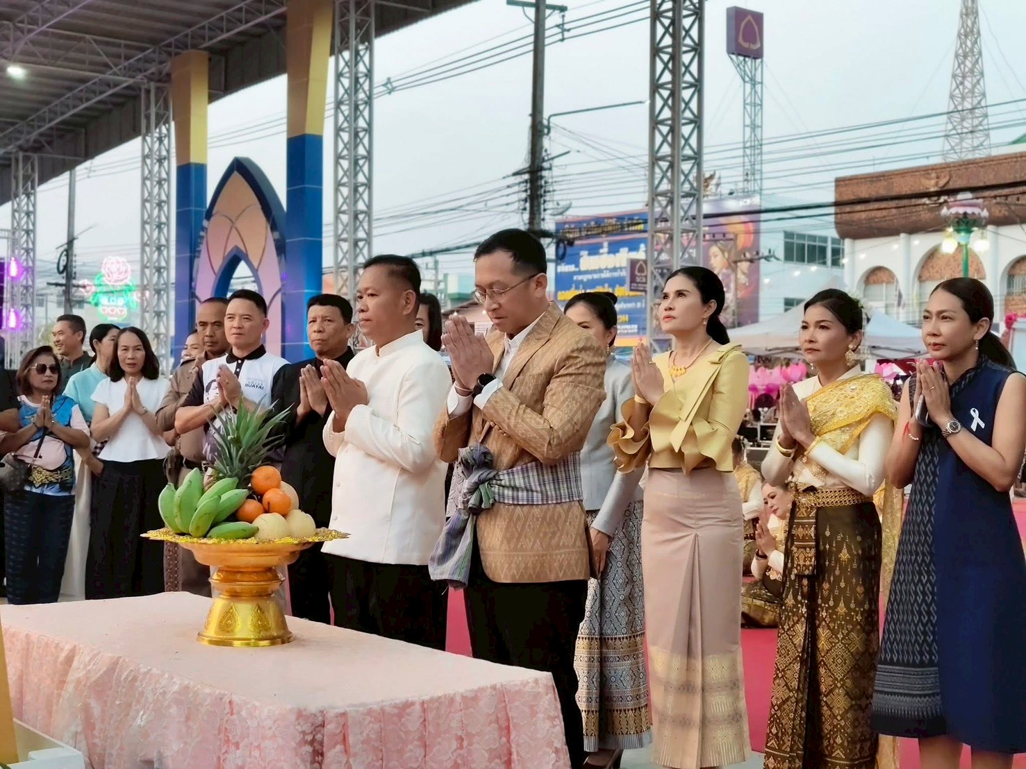 พช.บัวใหญ่ ร่วมพิธีเปิดงานประเพณีงานฉลองวันแห่งชัยชนะของท้าวสุรนารี งานประเพณีบัวไหม บัวใหญ่ และงานกาชาด ประจำปี 2569 ครั้งที่ 34
